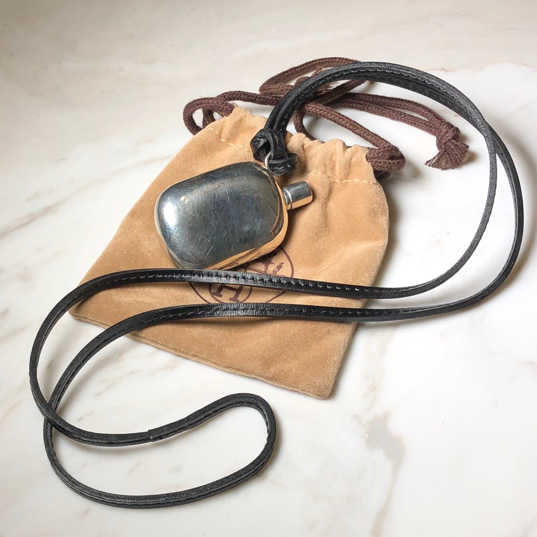 HERMES ヴィンテージ レザーストラップパフュームボトル