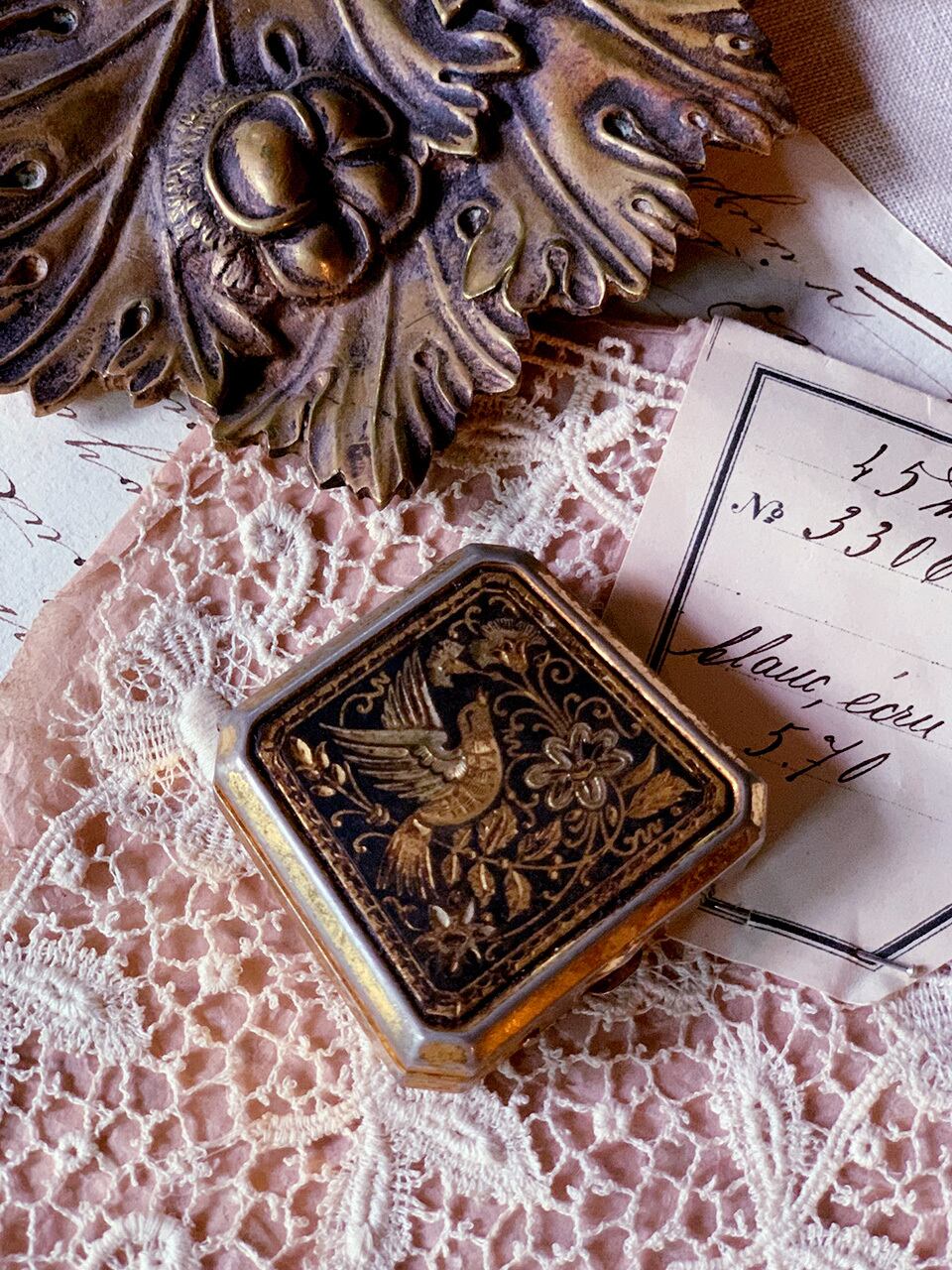 鳥と草花モチーフ ピルケース ジュエリーケース | Brocante de La