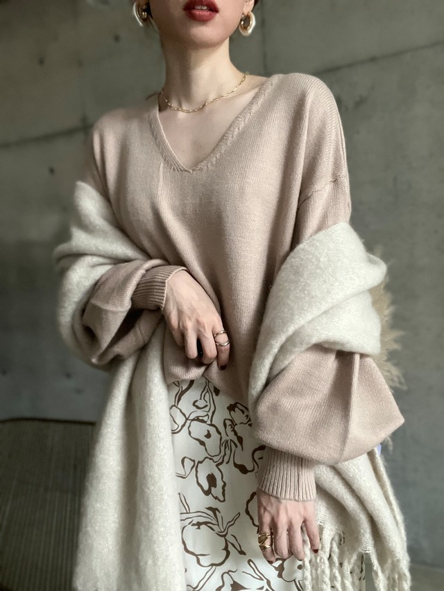 Vネックルーズニット【ベージュ】