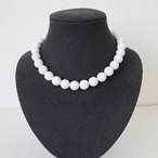 FRANCE　アンティークホワイトボールネックレス：￥6,800＋tax