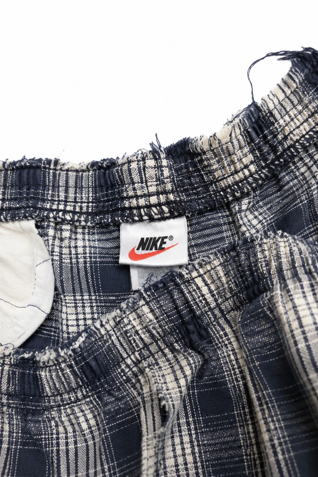 90s NIKE Plaid Easy Shorts