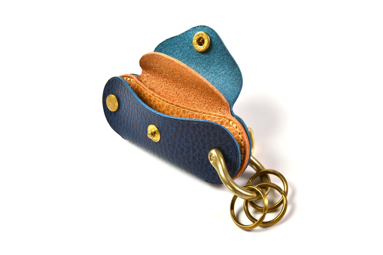Oval key case - 13