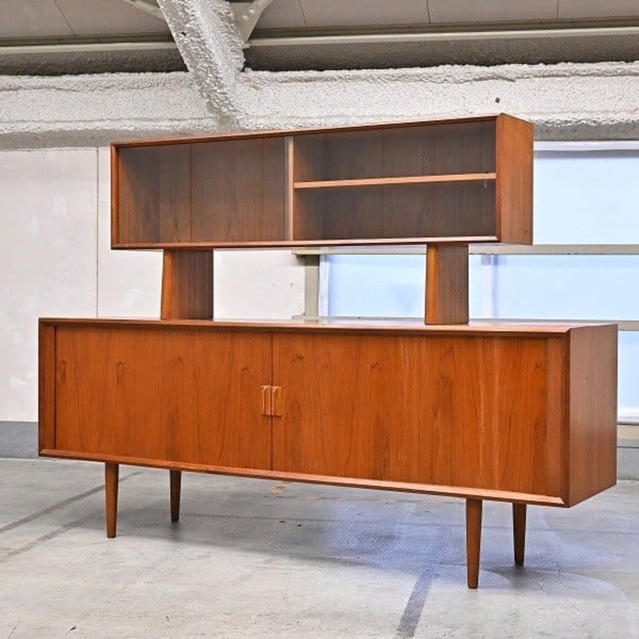 希少 デンマーク製 Faarup Mobelfabrik サイドボード チーク材 ビンテージ イブ・コフォード・ラーセン 収納 キャビネット 収納【中古家具/中古インテリア/USED家具ユーズド家具/リサイクル】