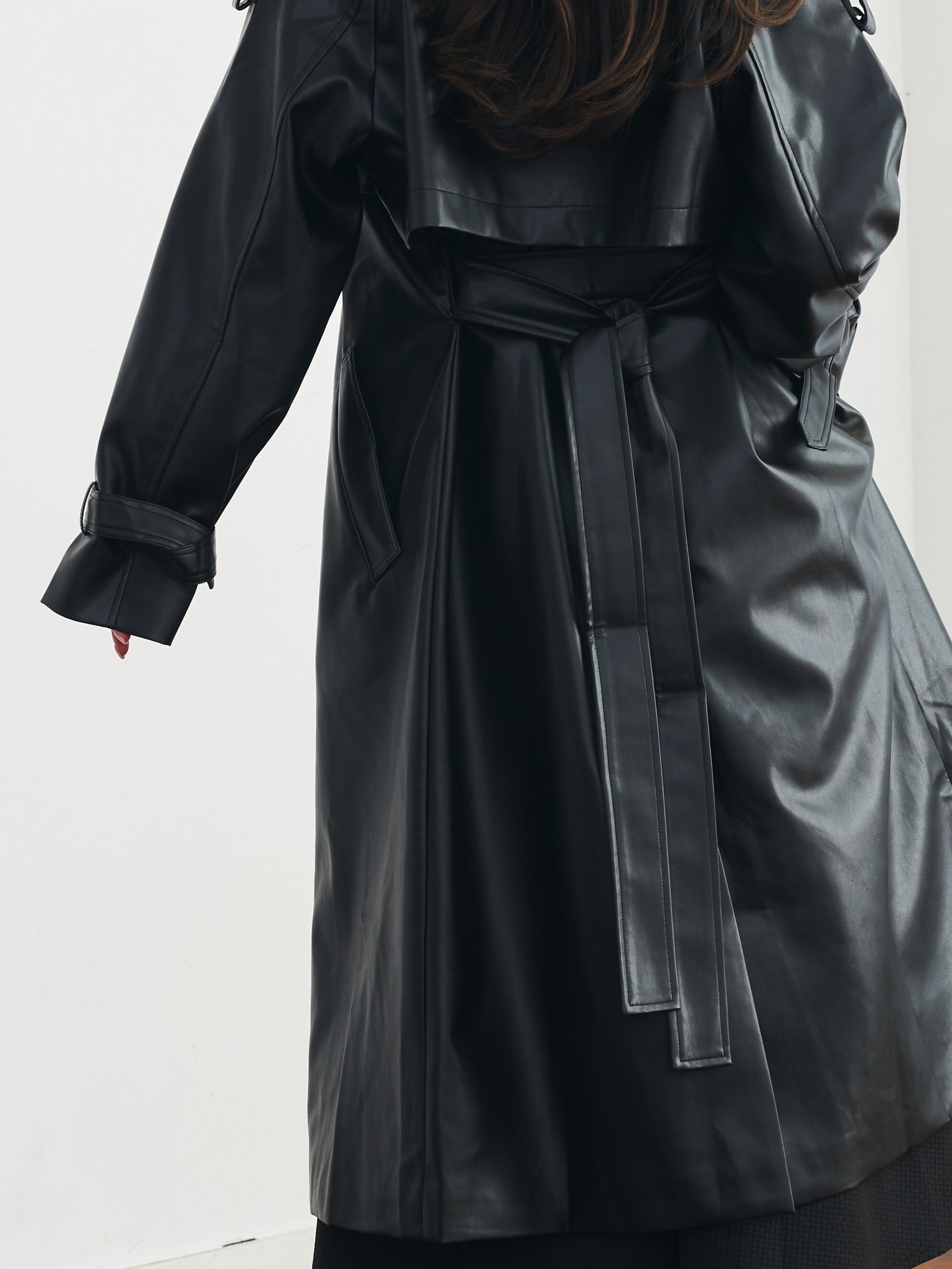 極美品 LL オールレザー トレンチコート witty 黒 ベルテッド ロング 極美品 LL オールレザー トレンチコート witty 黒 ベルテッド ロング