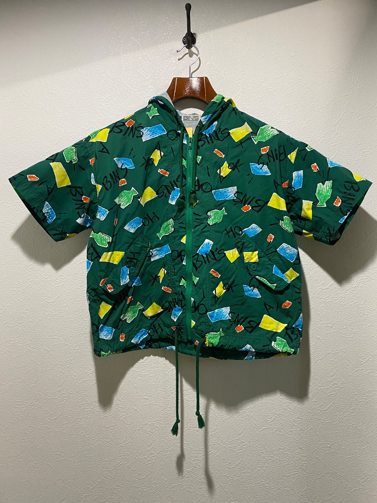 90s〜 日本製 BIN'S 総柄ジップアップフーディー パーカー レトロ古着 海や川に