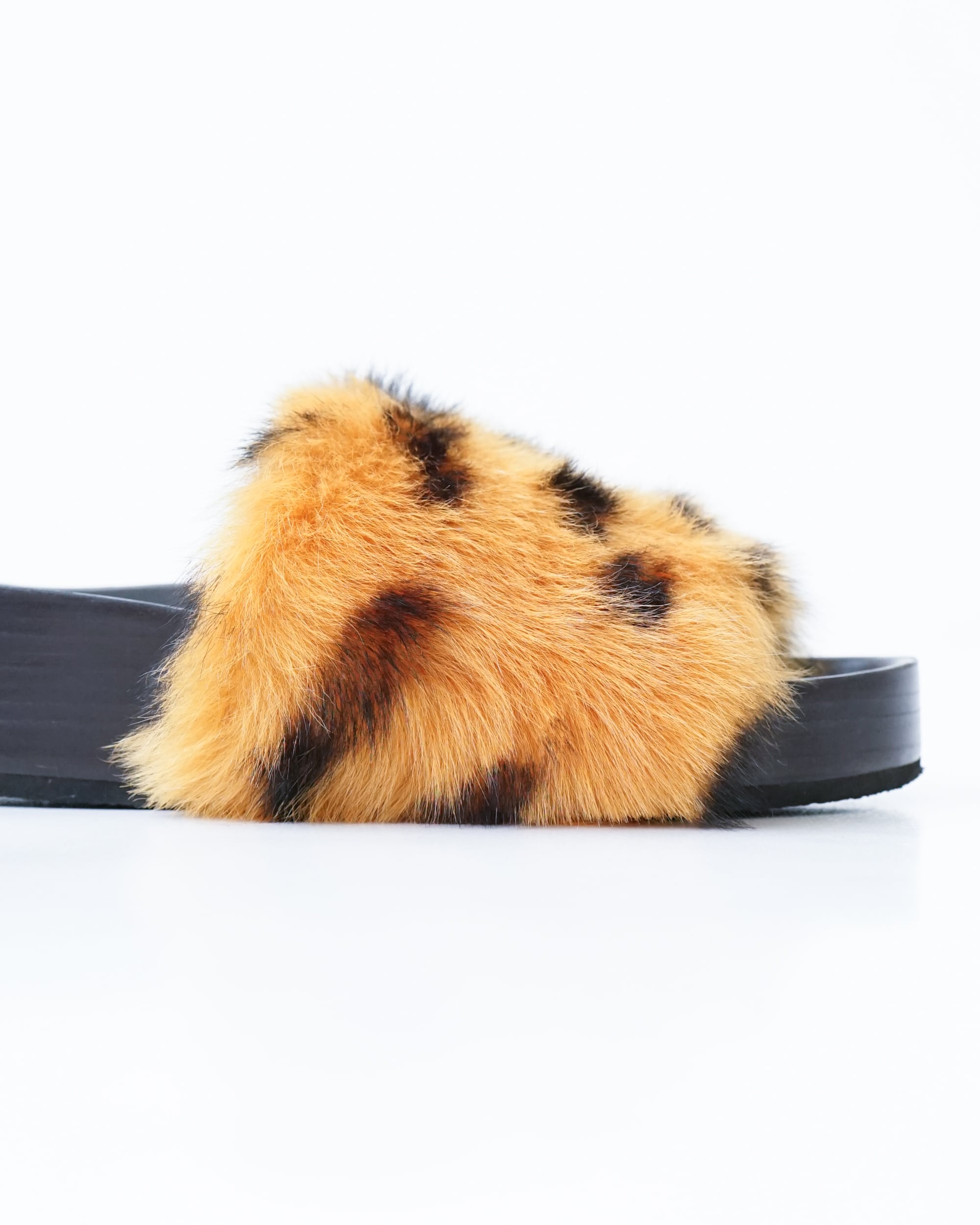 CÉLINE by phoebe philo〉Fur Sandals | Re:STATION STORE