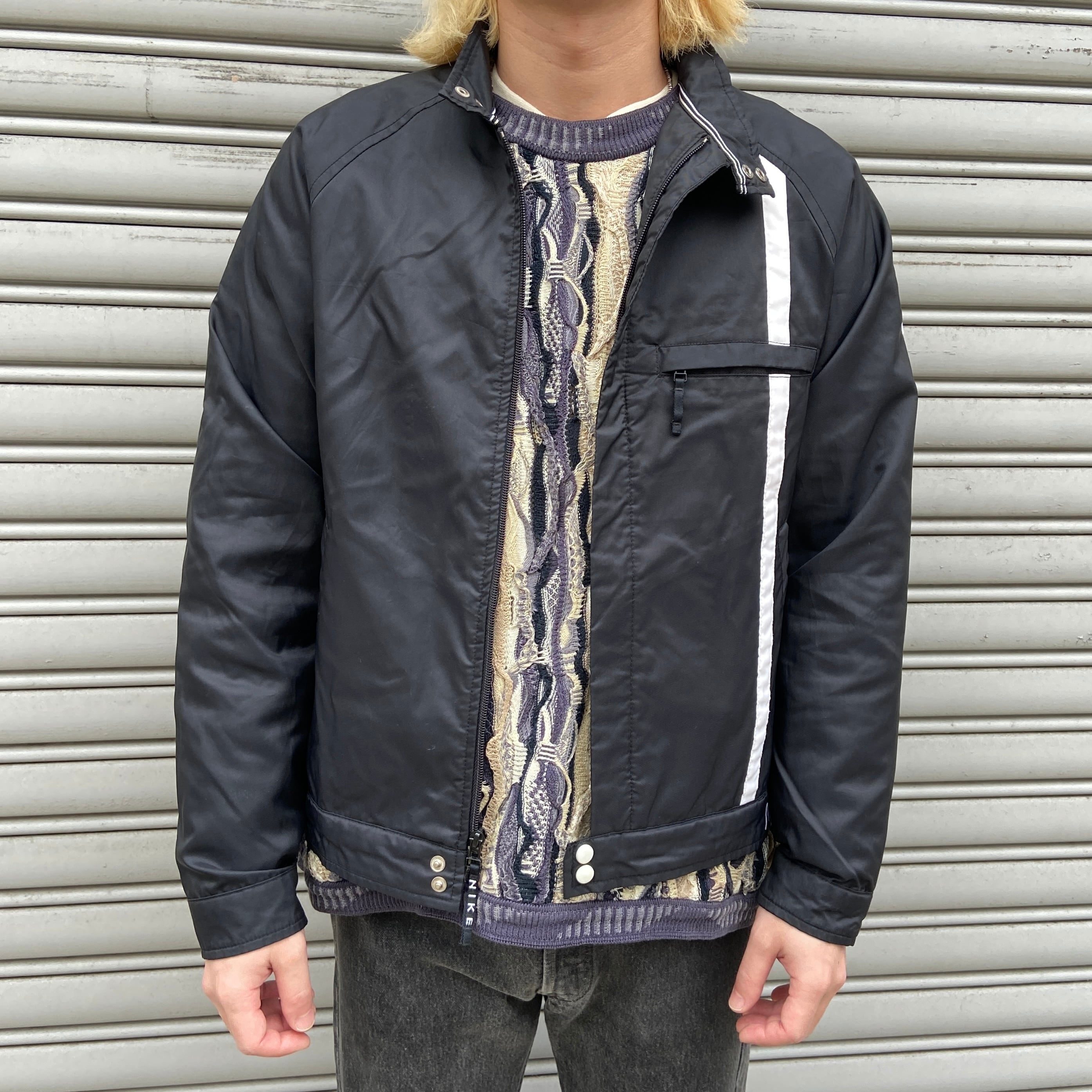 90s ナイキ ナイロンジャケット 短丈 黒 S-M相当 スウォッシュロゴ