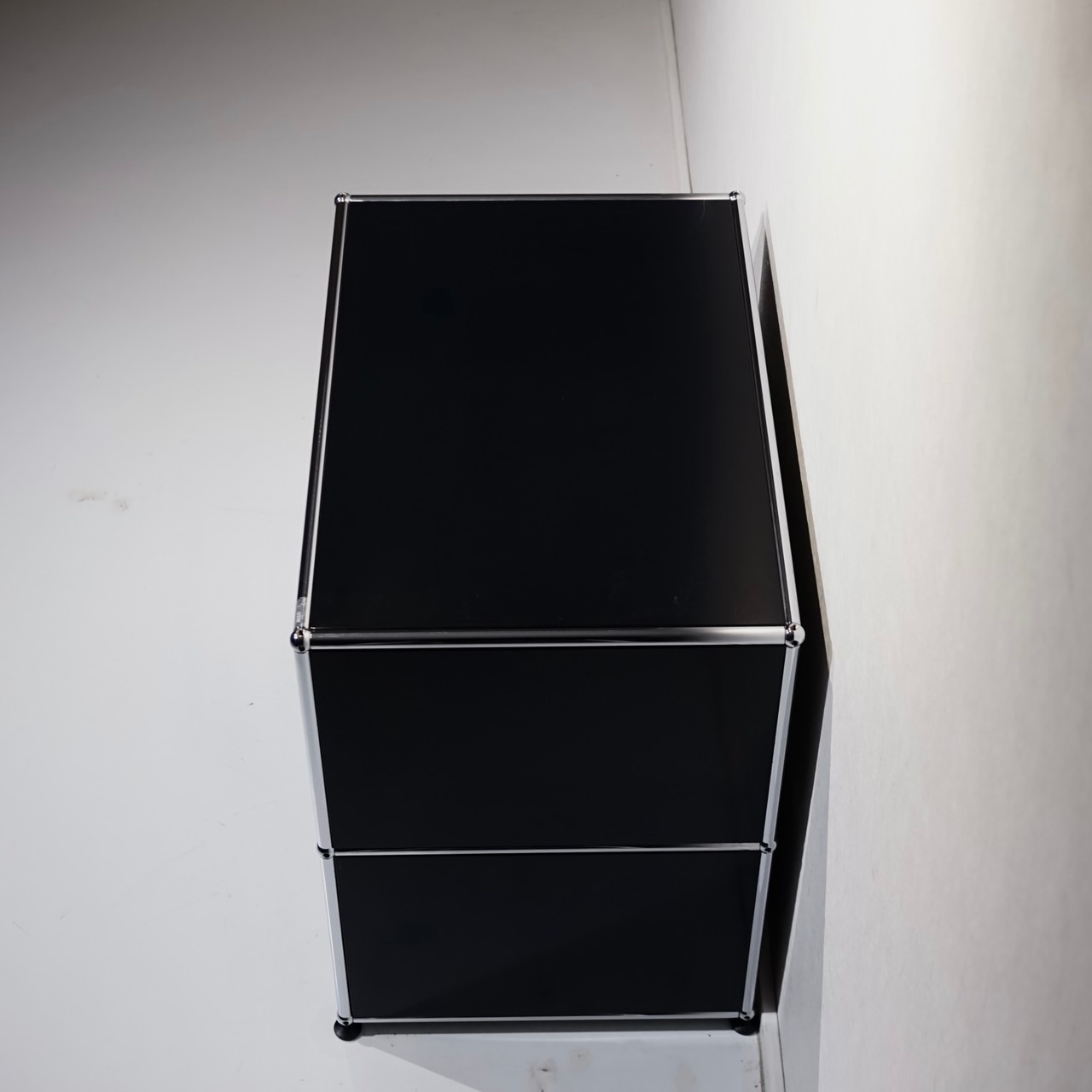 USM Haller ハラー キャビネット サイドボード 1列2段 ユニットラック シェルフ 棚 収納 ブラック 黒 モダン ミニマル ホテルライク