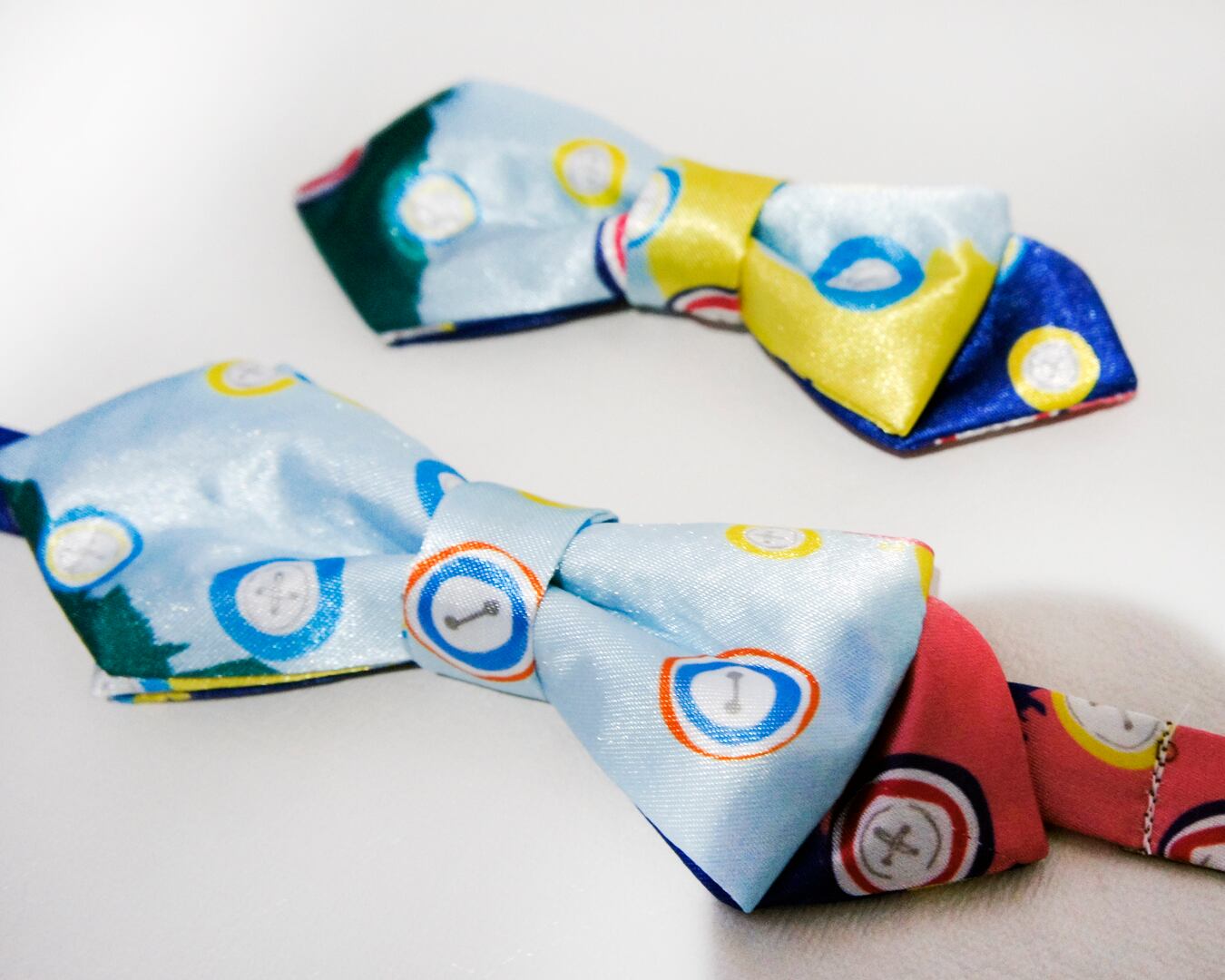 mushroom蝶ネクタイ【一点物】【個性派】【親子で蝶ネクタイ】【ボタンカラフル】