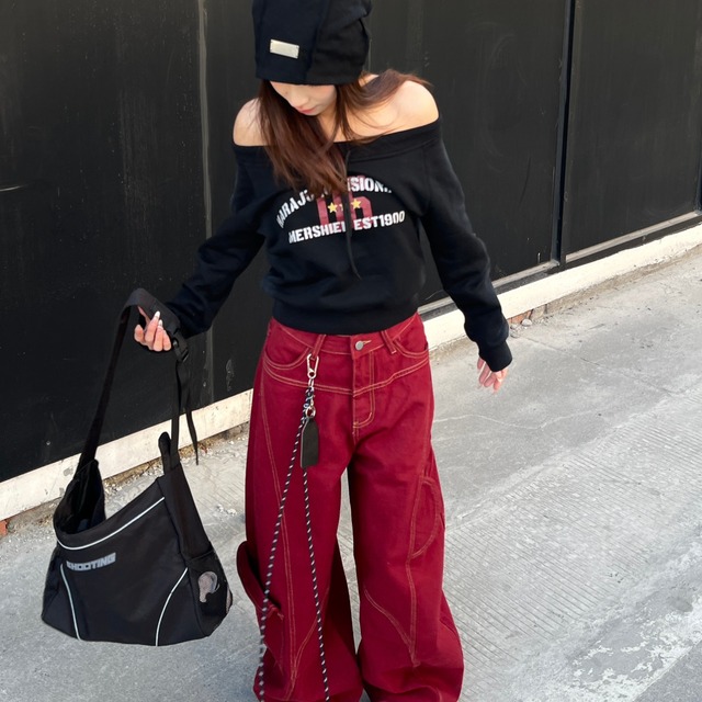 off-shoulder logo sweatshirt　オフショルダーロゴスウェットシャツ　J0834