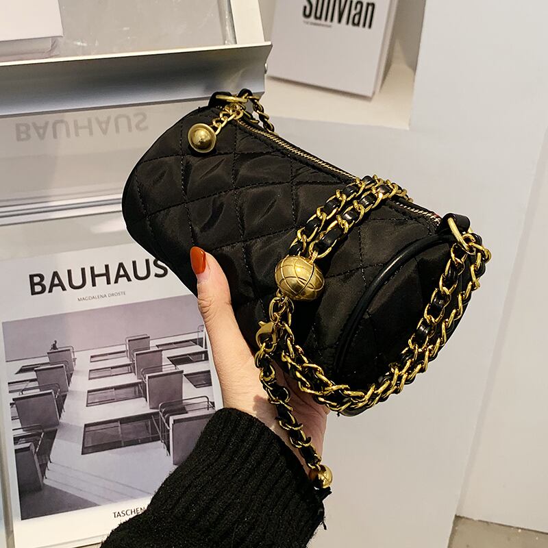 レッドオータムウィンターチェーン ショルダーバッグ 秋物 冬物 メッセンジャーバッグ 手作りハンドバック80268594389