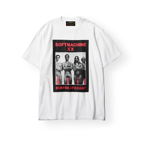 【SOFTMACHINE × SURFSKATECAMP】 PULL YOUR SOX UP-T （WHITE）TシャツSOFTMACHINE 20th Anniversary Collection "SOFTMACHINE XX"