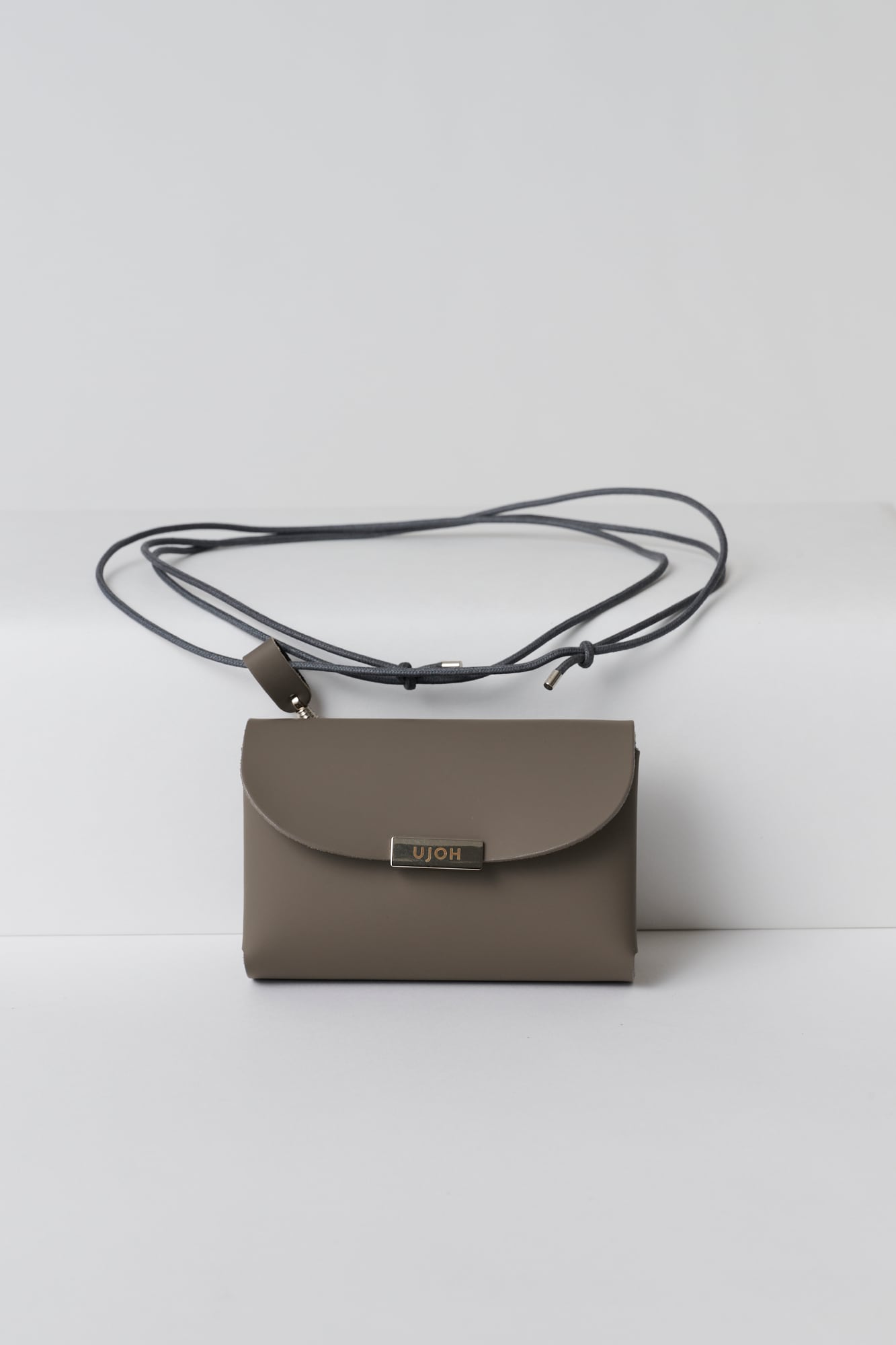 Trifold Wallet / 牛皮 / U742-A58-702 | UJOH ― UJOH ONLINE SHOP