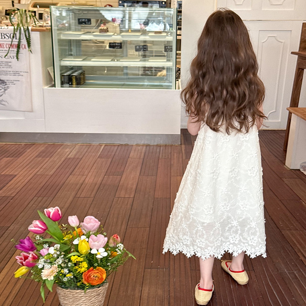 夏雪花裾刺しゅうジャカードスリップドレス