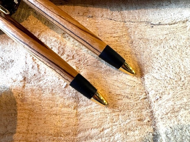 「匠」筆記具シリーズ　木軸ペン　　ゼブラウッド