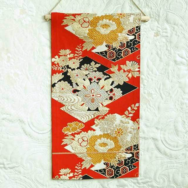 帯タペストリー 袋帯 朱・菱・花紋様 | kimono style interior ayahime