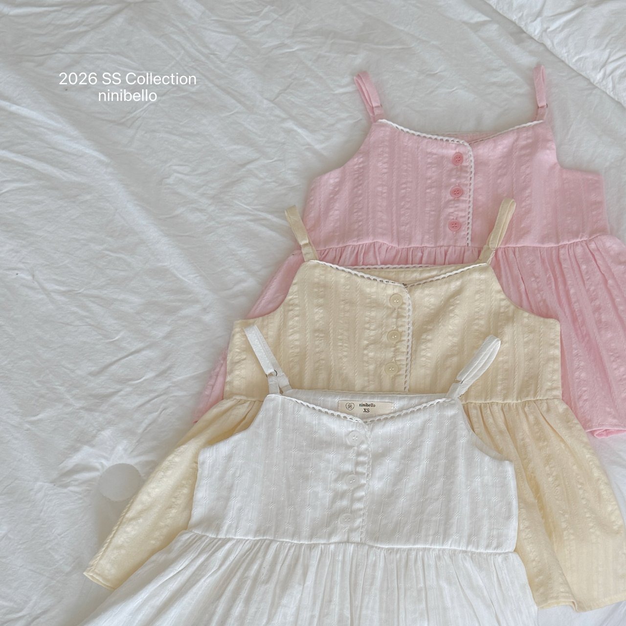 [ninibello] Milk Sleeveless Blouse / [니니벨로] 밀크나시블라우스