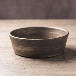 鉄錆 6寸切立鉢／吉永哲子