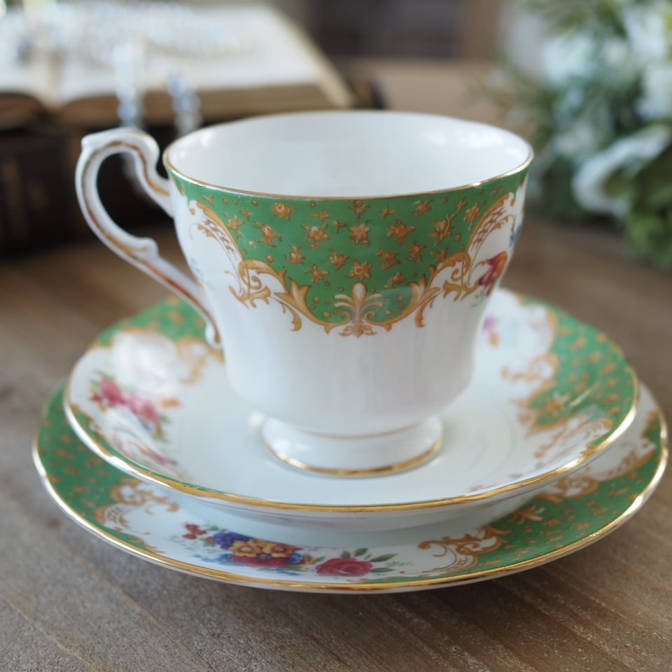英国パラゴン ロッキンガム グリーン トリオA カップ＆ソーサー 英国