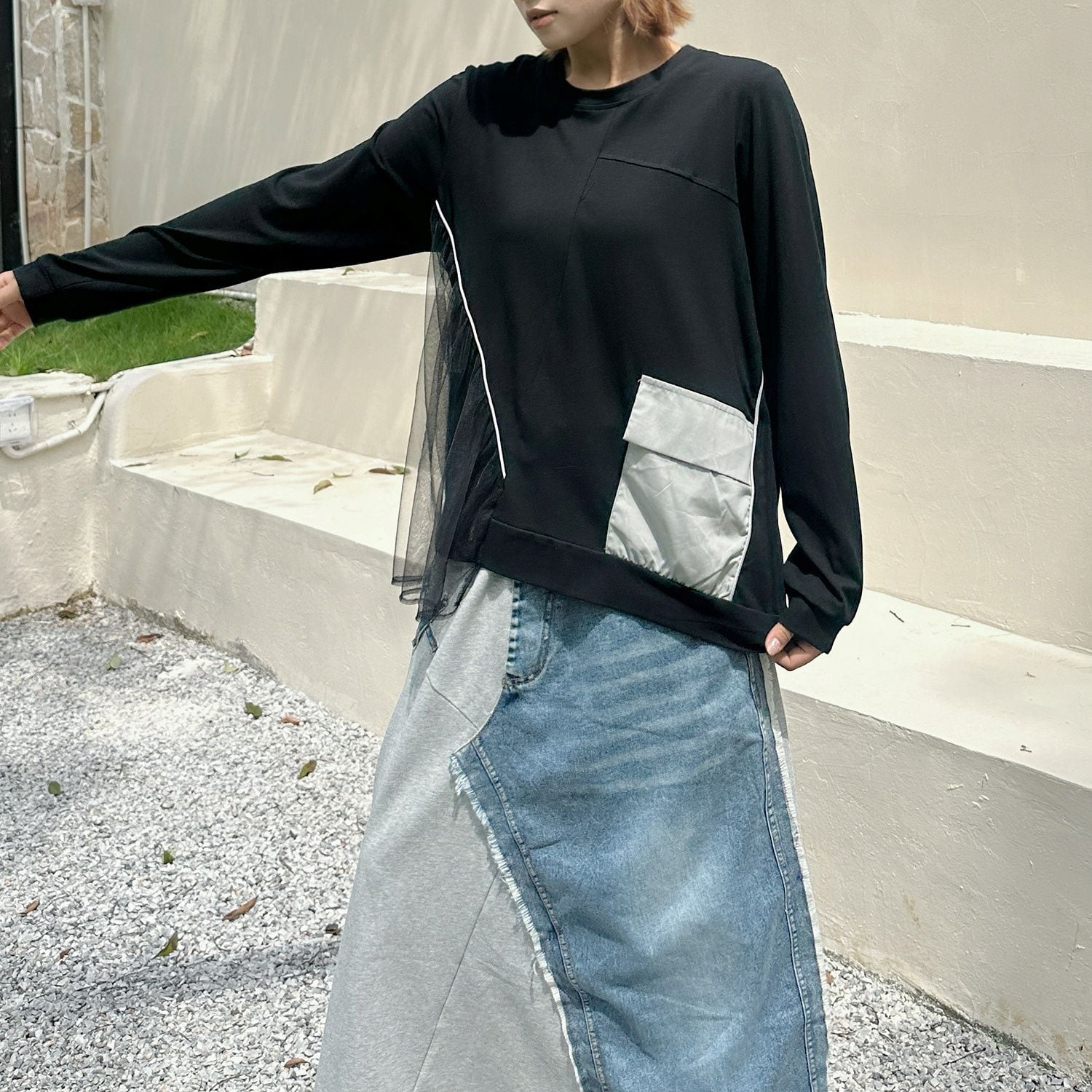 ASYMMETRIC MESH PANEL LONG SLEEVE T-SHIRT M-18530