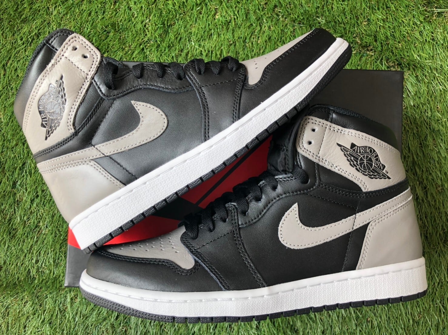 AIR JORDAN 1 RETRO HIGH OG SHADOW