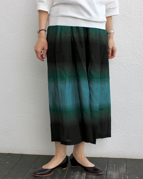 KEIHayamaPLUS/gradation wide pants