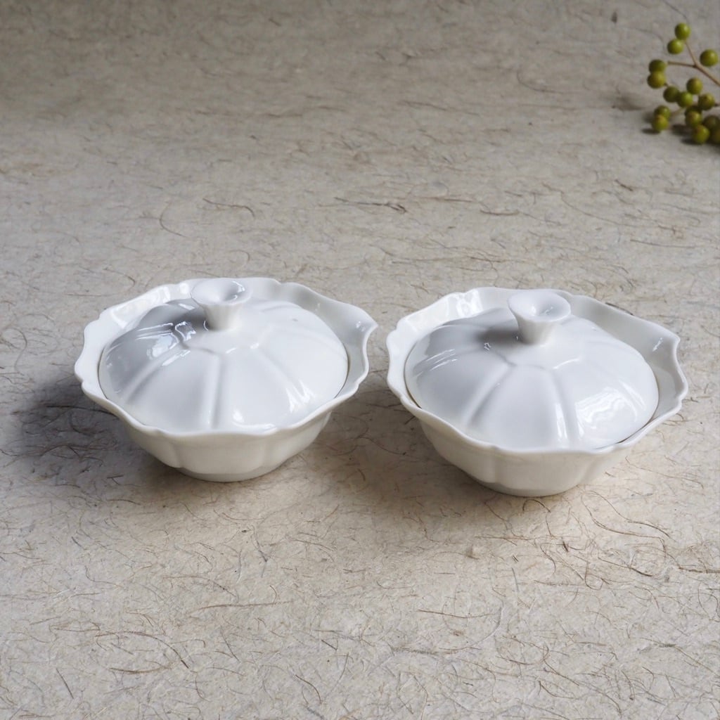 色原 昌希/白磁 八輪宝瓶