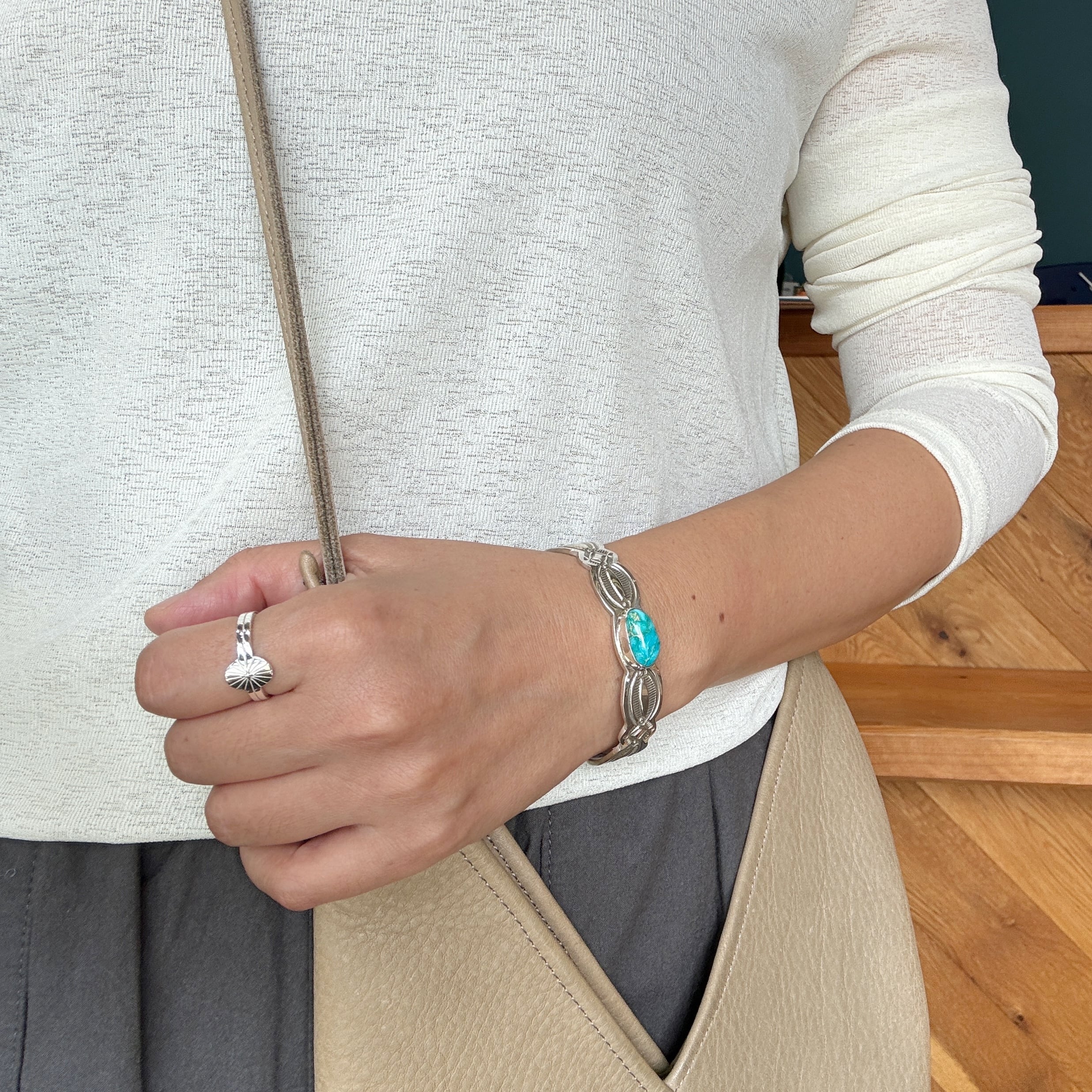 Indian Jewerly》一点物 ターコイズバングル Arnold Blackgoat作 Indian Jewerly》一点物 ターコイズバングル Arnold Blackgoat作