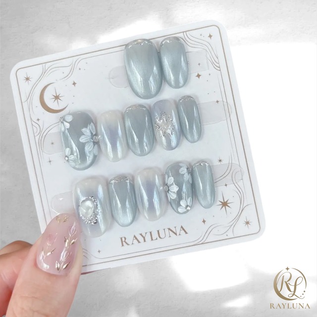 【#560】繰り返し使えるネイルチップ／12本チップ／ミディアム オーバル／XY129