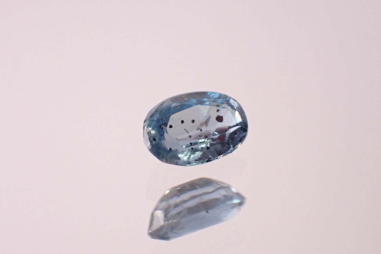 インディゴカイヤナイト　0.65ct　[D3-257]
