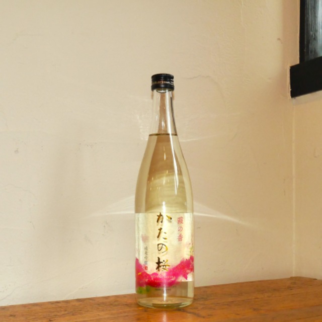 〈山野酒造〉かたの桜 純米吟醸 霞の香(720ml)