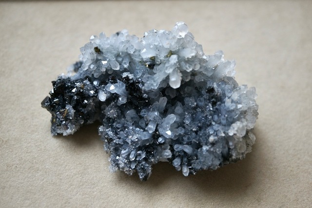 ブルガリア産クォーツ/スファレライト/チャルコパイライト/ガレナ Quartz / Sphalerite / Chalcopyrite / Galena 1709