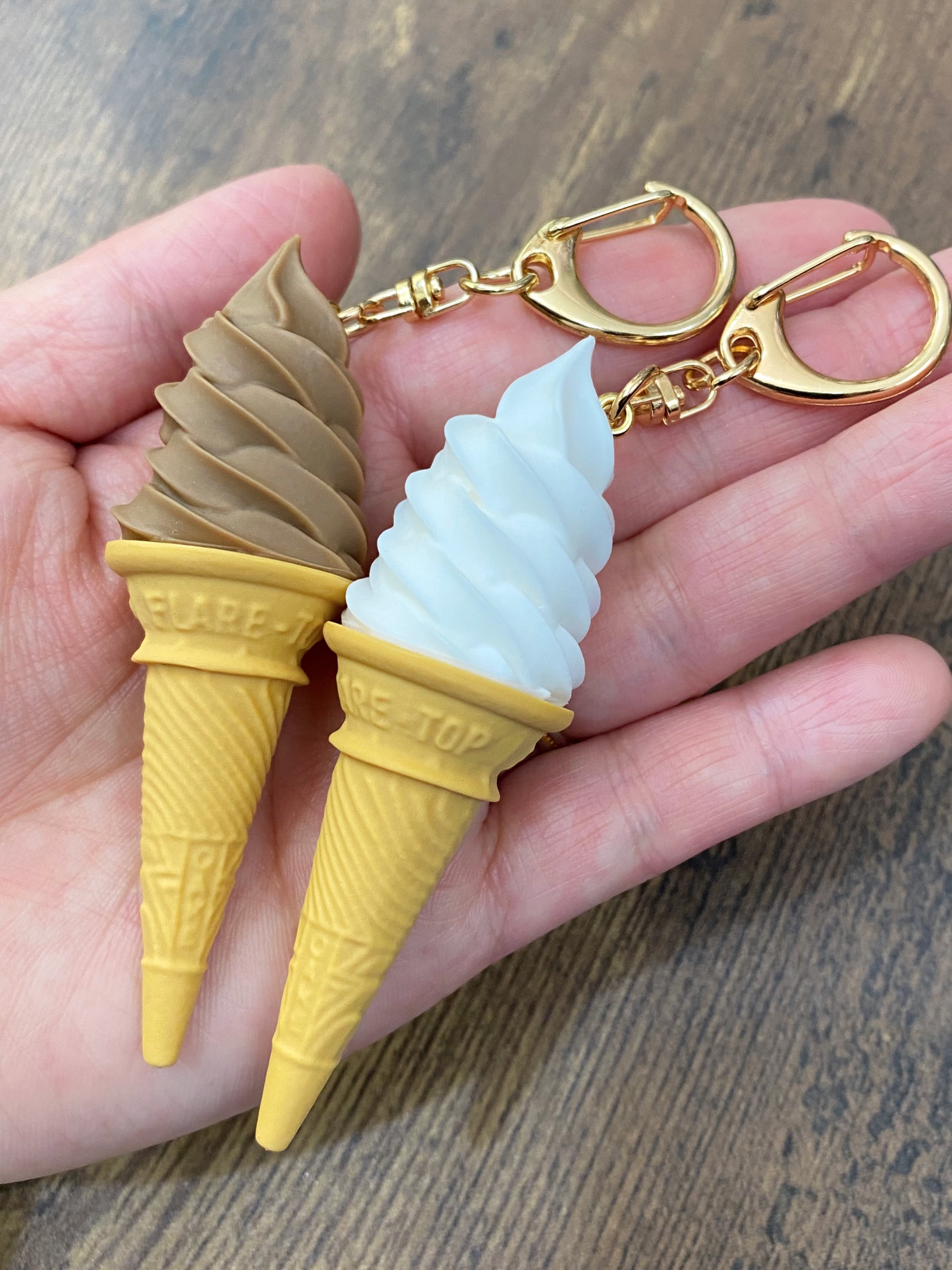 ソフトクリームキーホルダー | ハンドワークス レナイン ONLINE SHOP