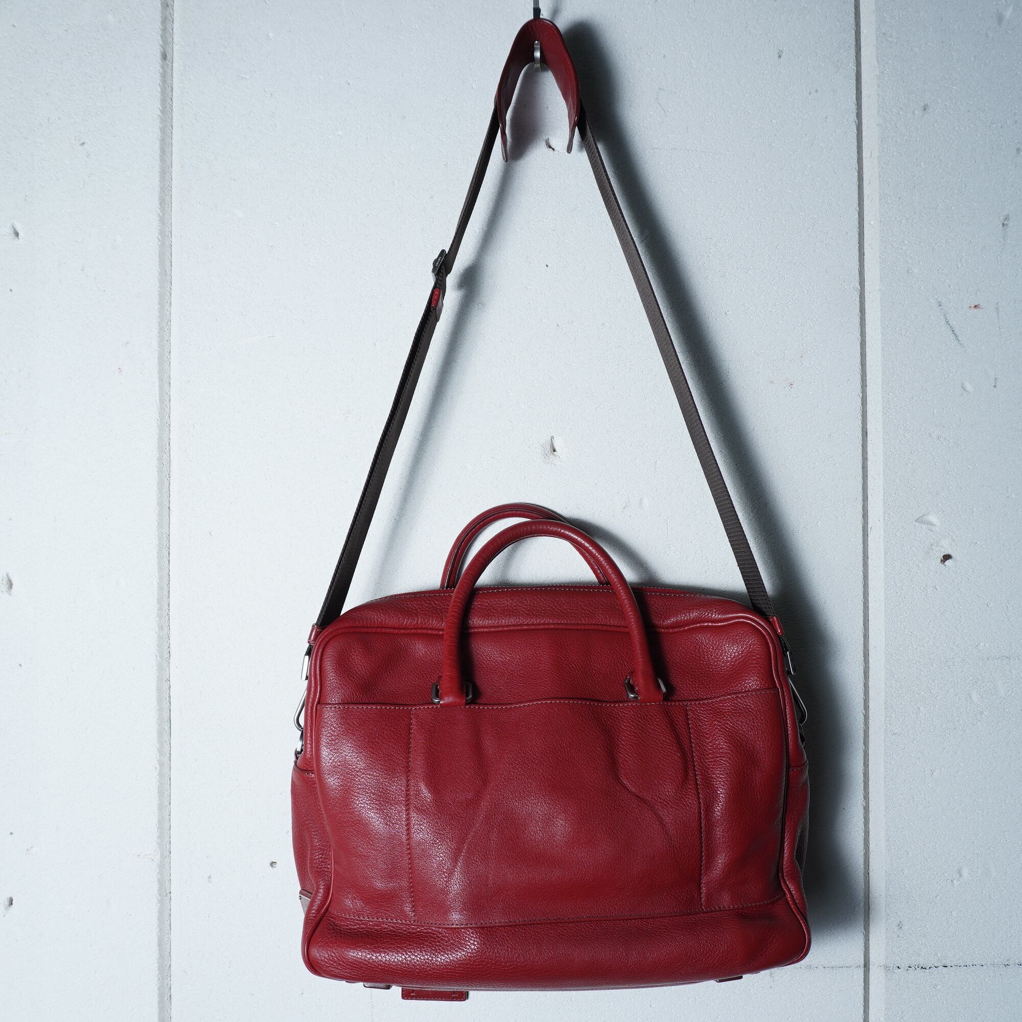 PRADA】プラダ ロゴ入 サフィアーノレザー 2WAYショルダーバッグ red