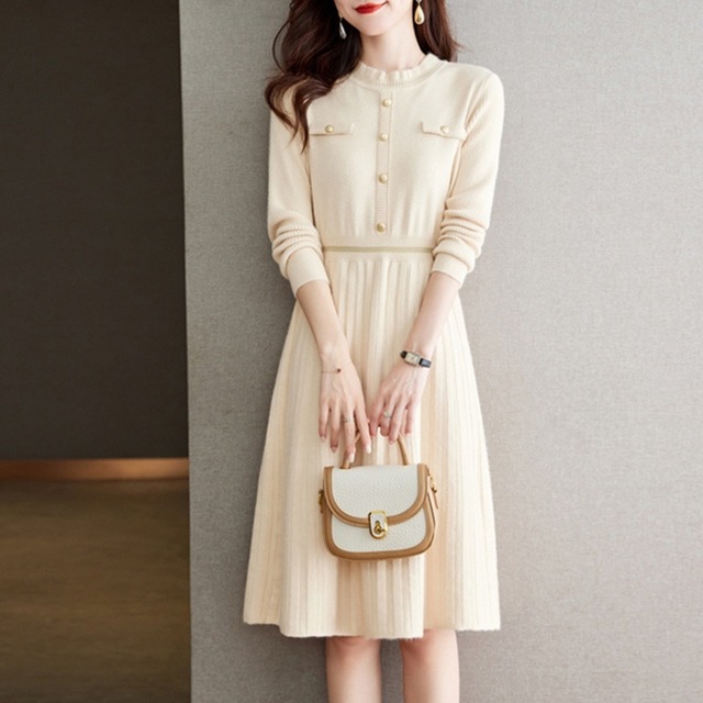 ボタンフロント ミモレ丈 長袖 ニットワンピース K1127