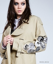 パッチ&ペイントロングトレンチコート (BEIGE) CQ-47041