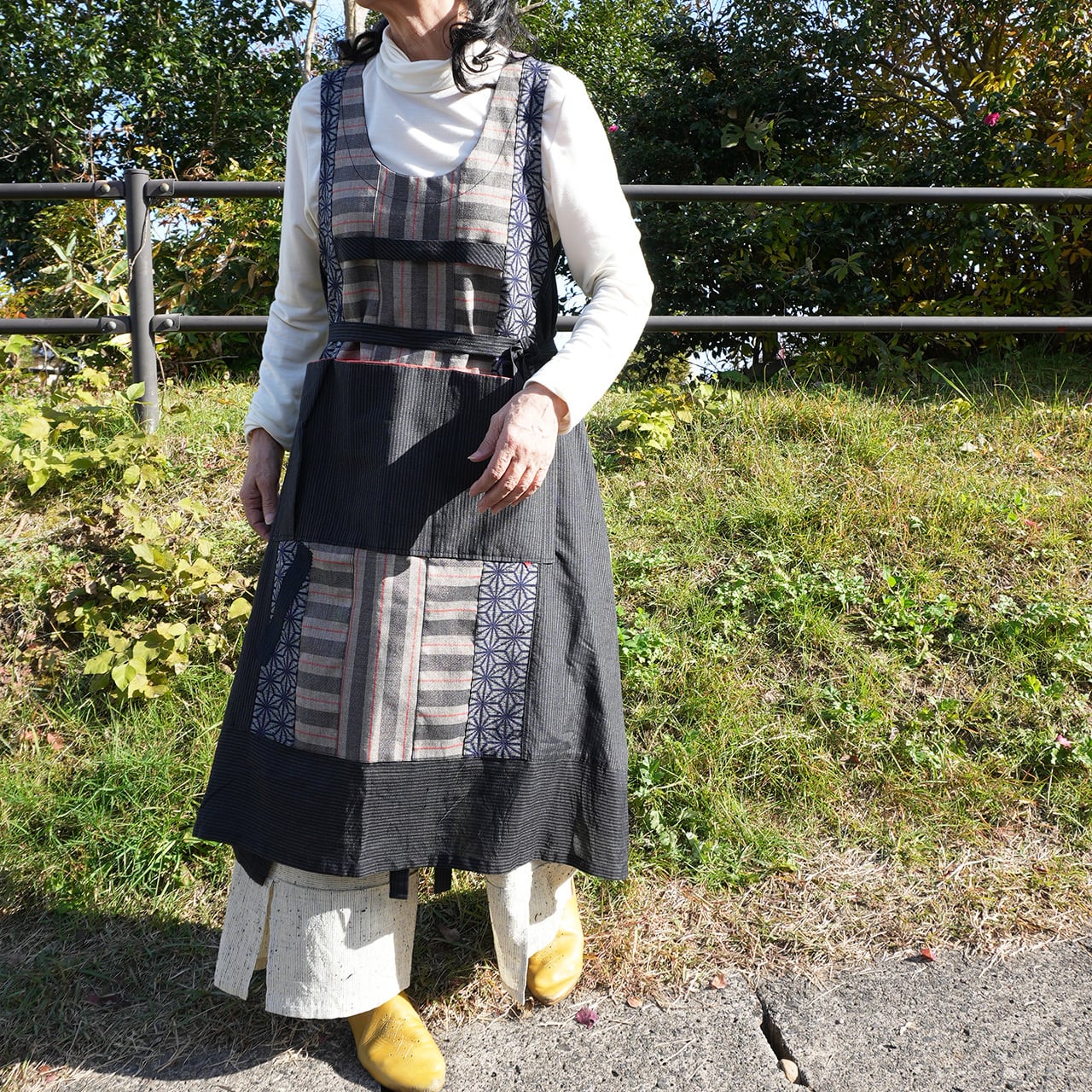 ワンピース エプロン型2wayラップドレス | Atelier Mam