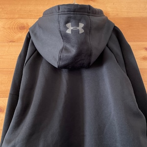 【UNDER ARMOUR】ビッグロゴ プルオーバー パーカー アンダーアーマー COLD GEAR