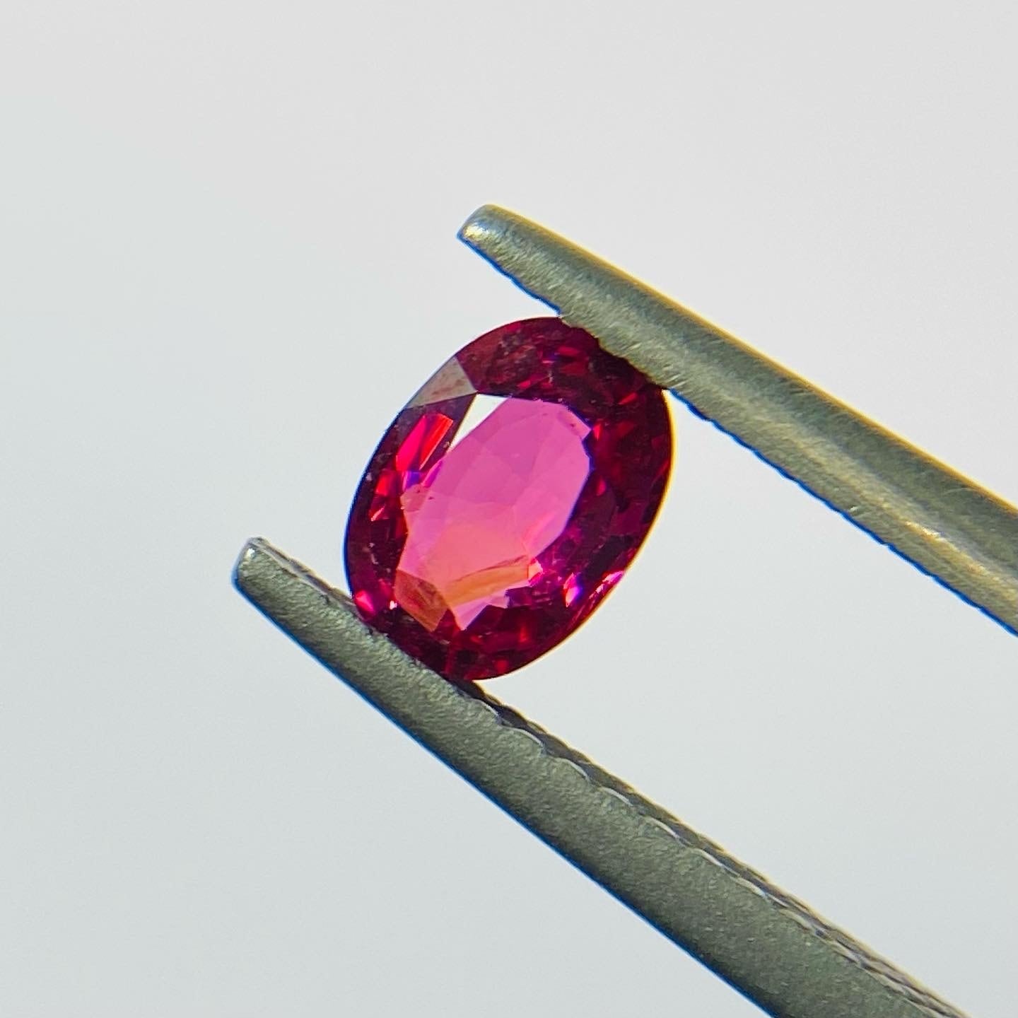 ミャンマーモゴック産 希少スピネル3