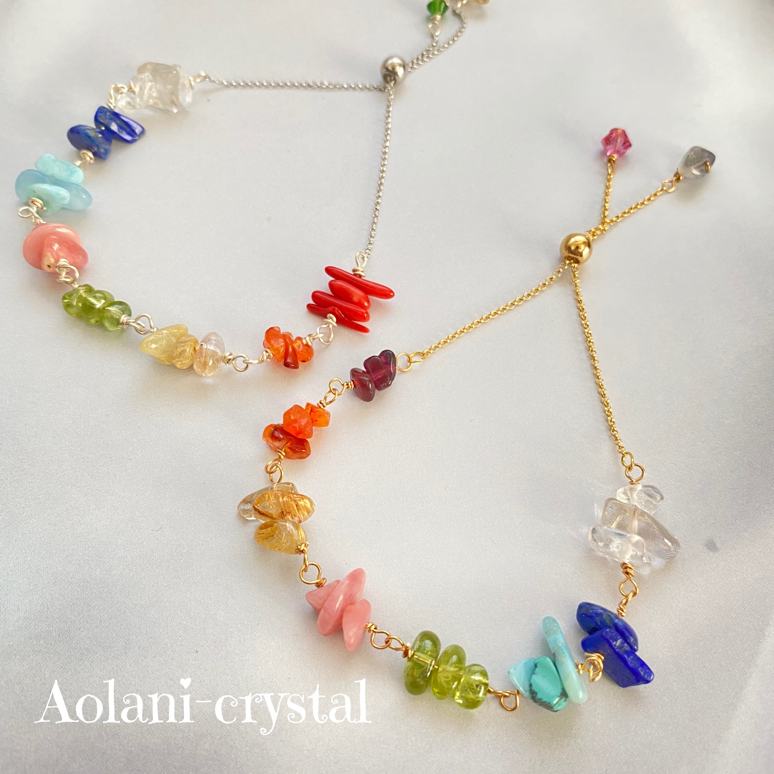 レインボー チャクラ カラー の さざれ石 ブレスレット | Aolani-crystal