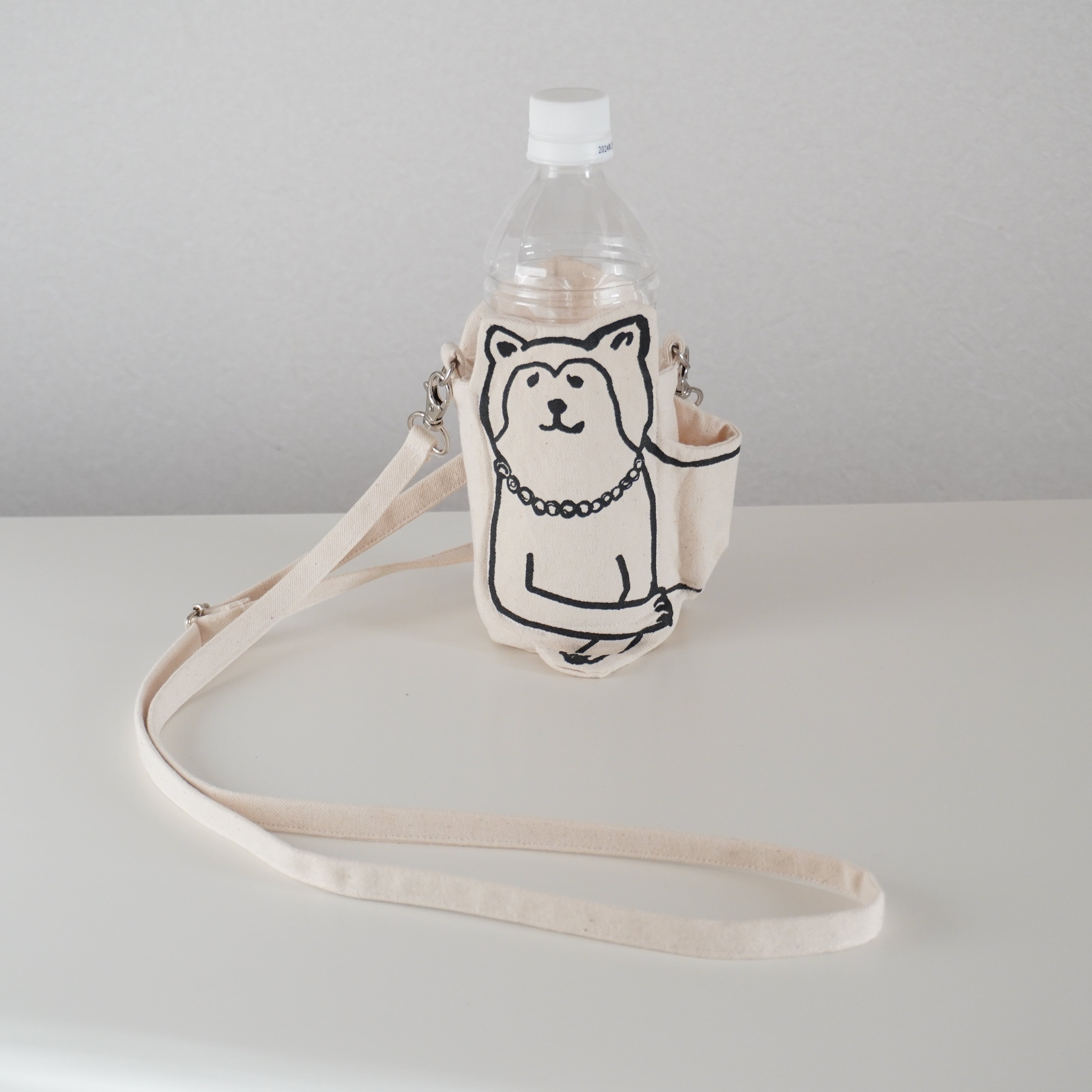 秋田犬の大館くんのペン立て/ペットボトルホルダー/スマホショルダー