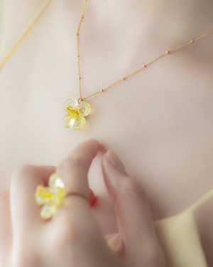 小さな幸せ　ネックレス 14kgf