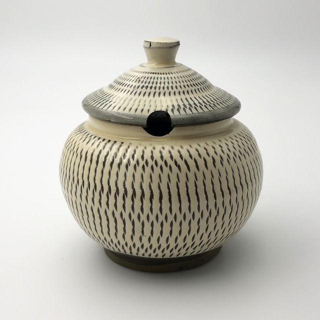 小鹿田焼 小袋窯 三合薬味壺 飛びかんな 白 直径約11.5cm 陶器 和食器 民藝