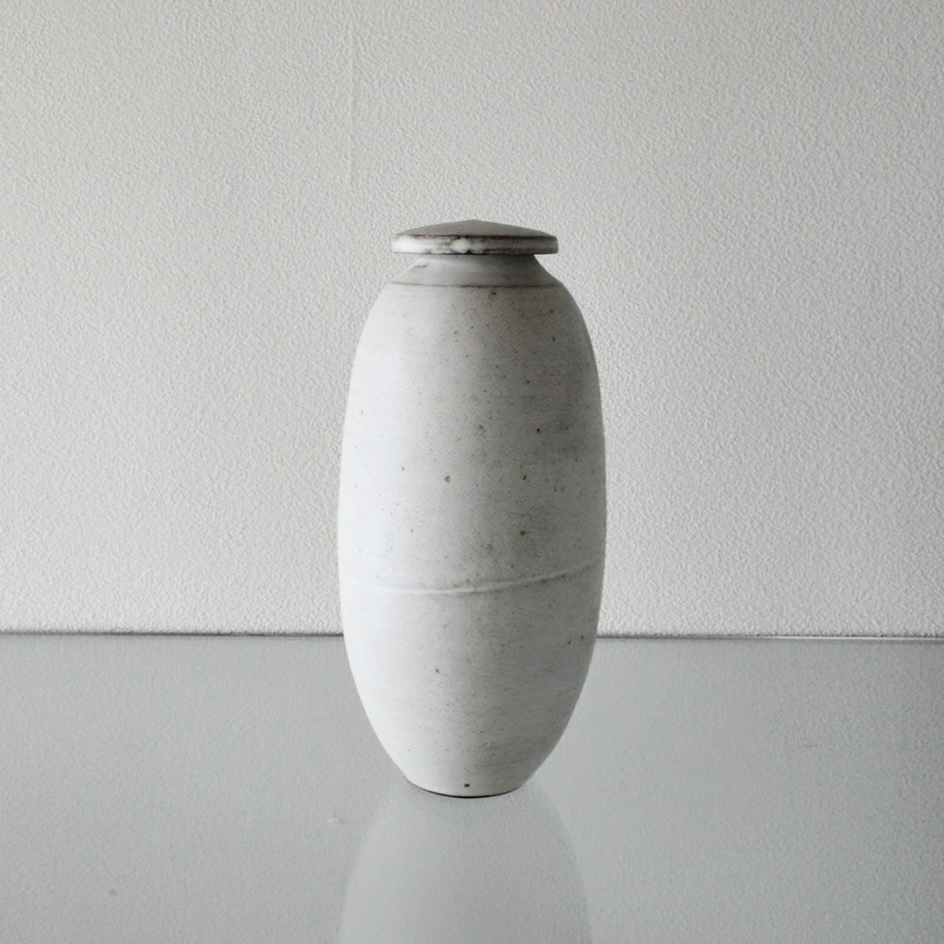 【LIMITED】小野俊 / フタモノ花器(手なり)淡寂釉 L
