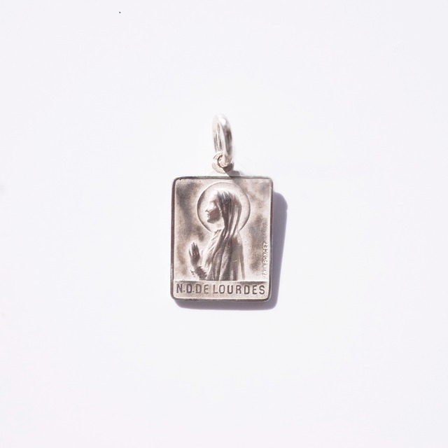 CLASSIC - NECKLACE CHARM: PRAYER silver