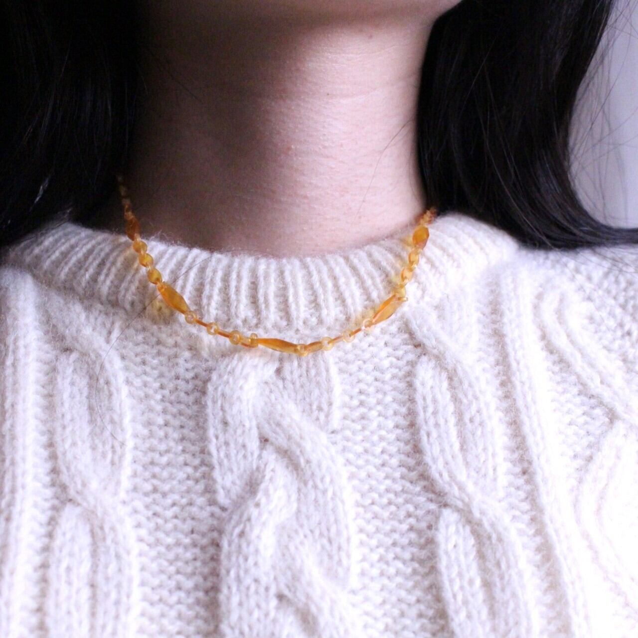 あめ色ビーズネックレス