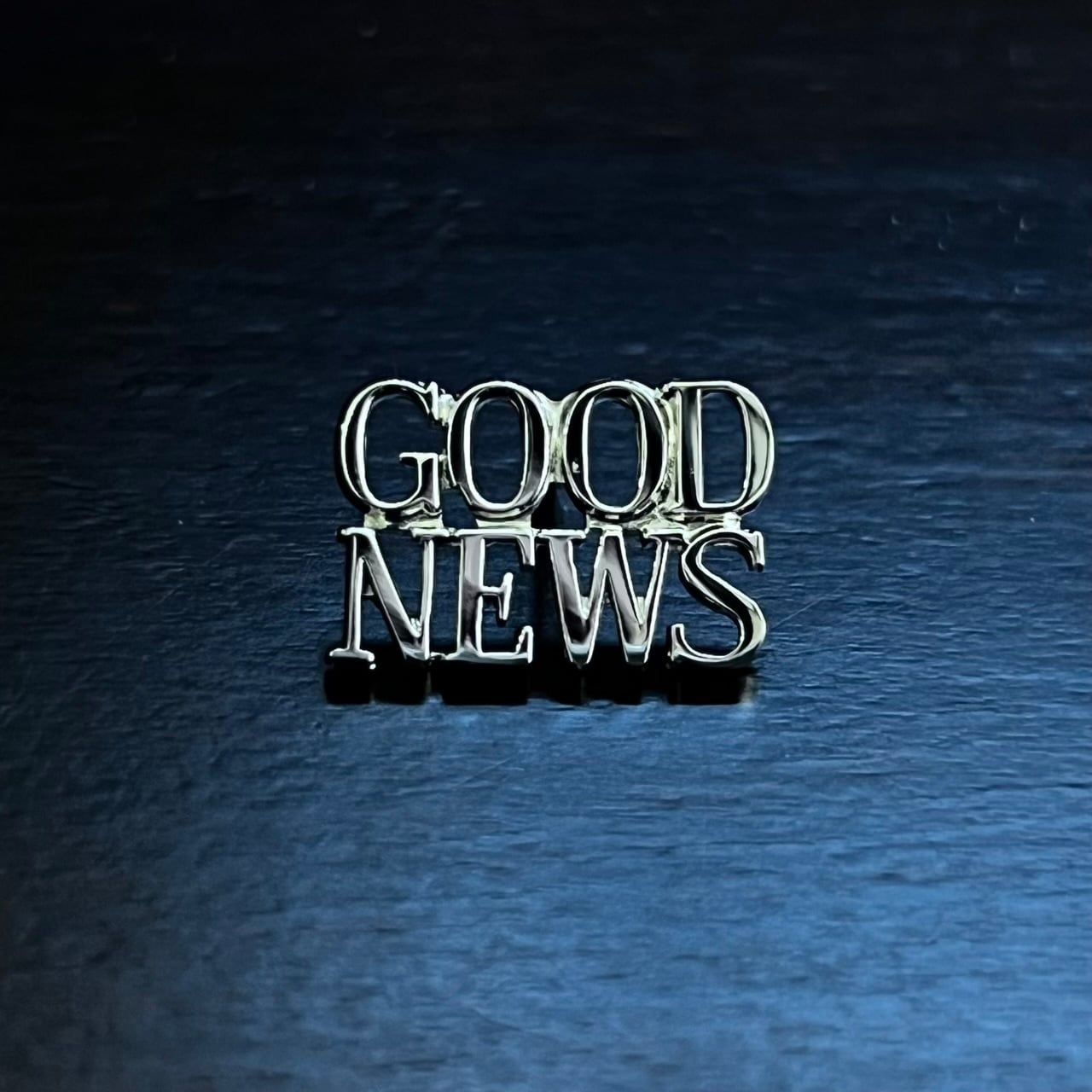 ティファニー GOOD NEWS ピン バッジ ビンテージ Tiffa I9bT VINTAGE TIFFANY & CO. GOOD NEWS Pin Badge Sterling Silver