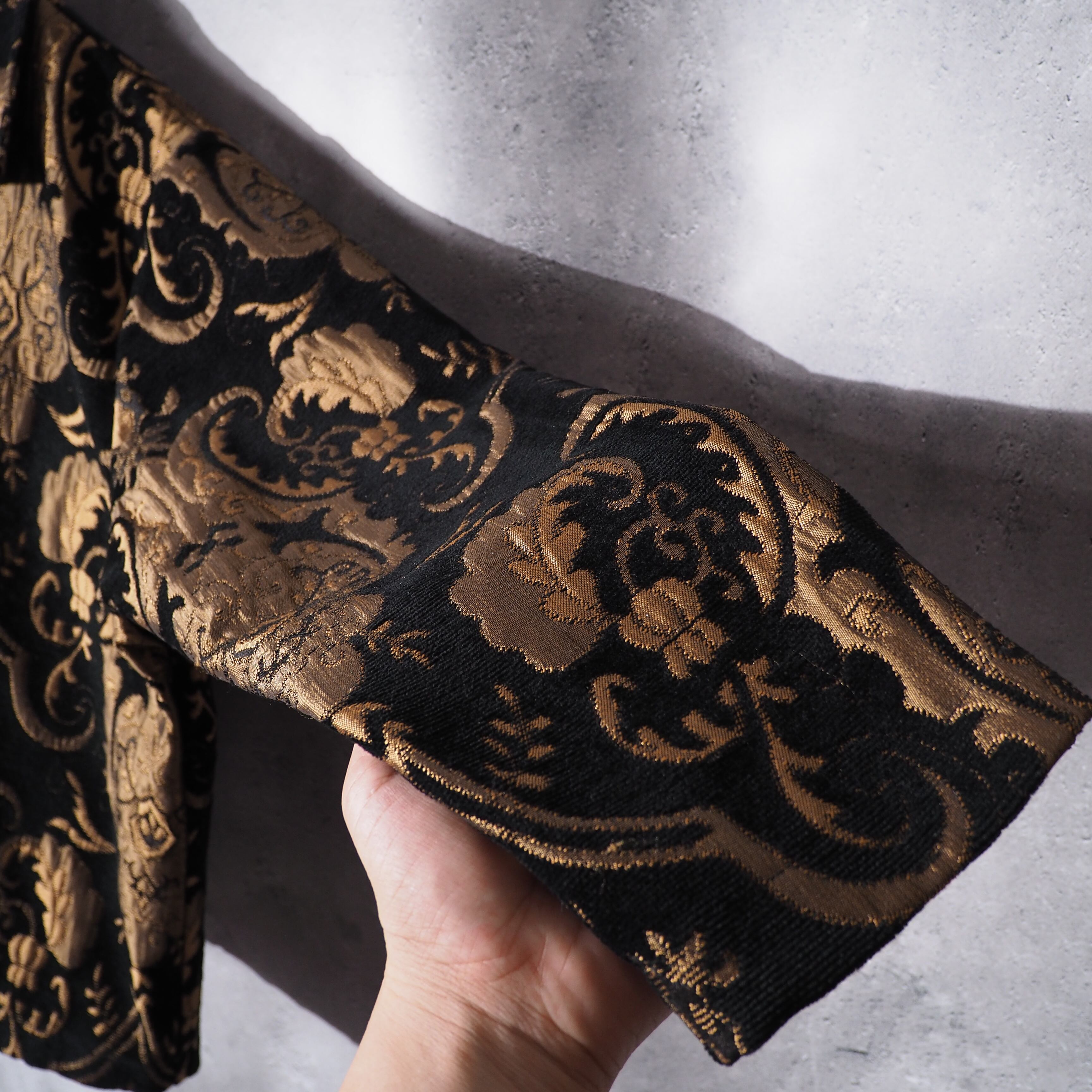 Black shiny × luxury pattern gobelin weaving vintage jacket (made in Usa)