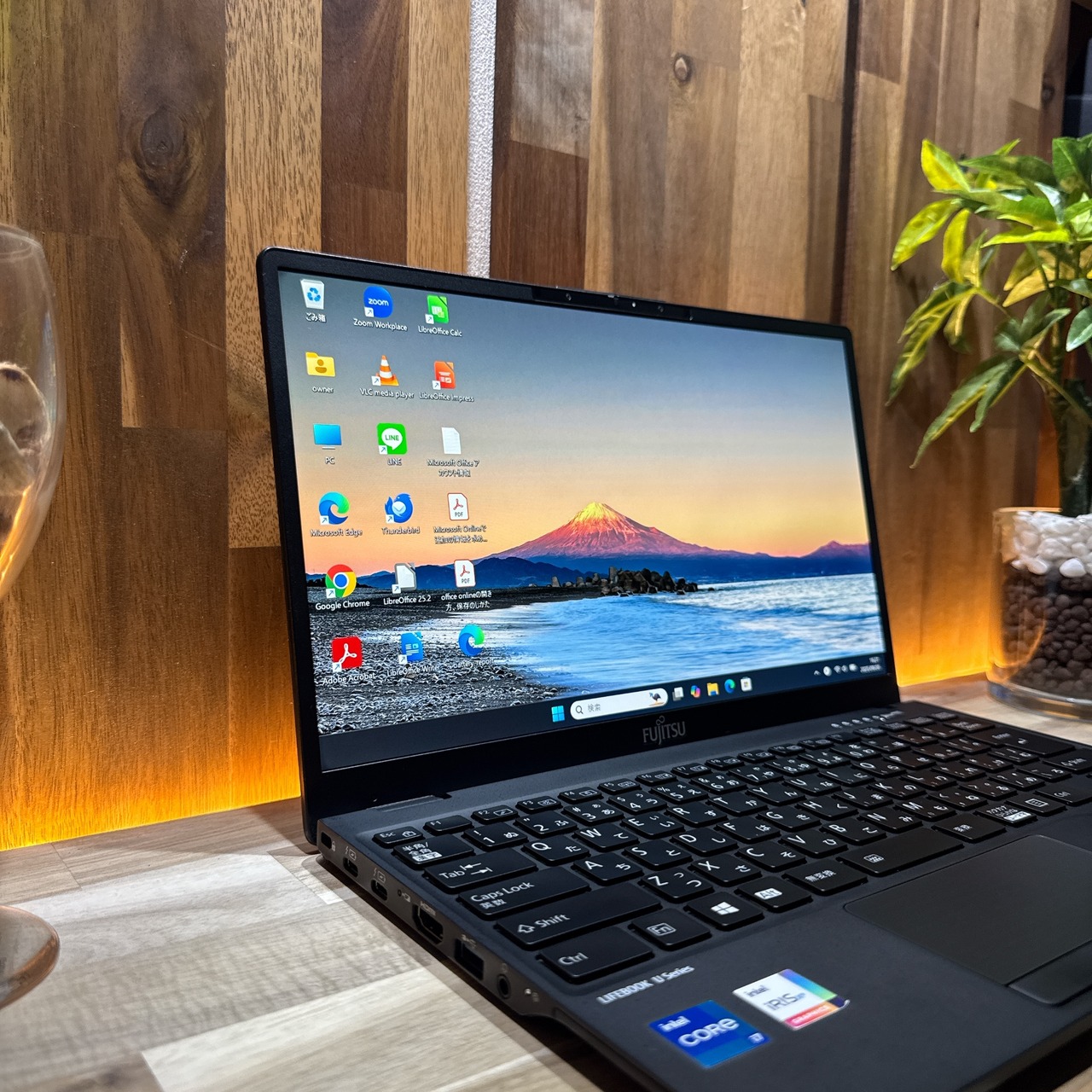 \ 公式ショップ限定価格❣️/ おすすめ《ハイスペック》LIFEBOOK U9311/F 最高峰i7 第11世代 メモリ16GB SSD256GB ノートパソコン 安心サポート&3ヶ月保証付き