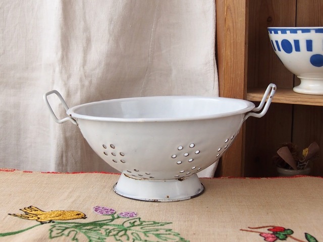イギリスアンティーク　ホーローコランダー　水切りボウル